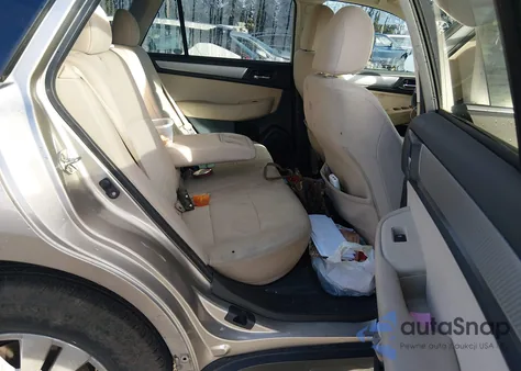 2018 Subaru Outback 2.5I Premium z USA, uszkodzony, nr VIN 4S4BSACC5J3287006